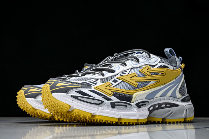 C/O​ SNEAKERS CO-059