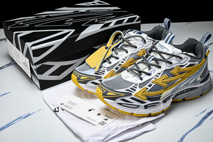C/O​ SNEAKERS CO-059
