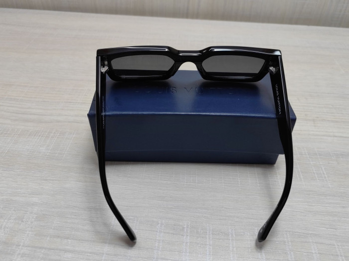 GLASSESS LV L-002
