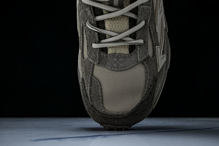 C/O​ SNEAKERS CO-057