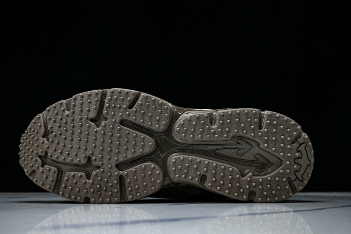 C/O​ SNEAKERS CO-057