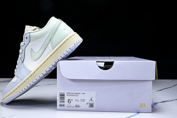 Air Jordan 1 Low DC0774-108