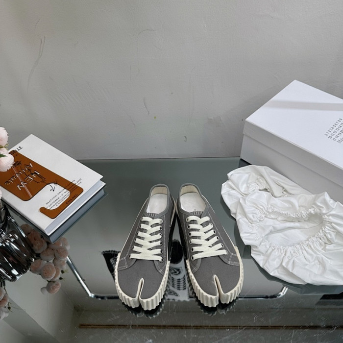 Ma*iso*n Mar*giela MAMA-0158