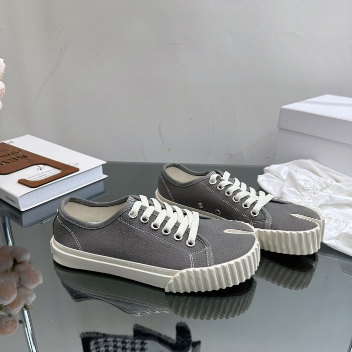 Ma*iso*n Mar*giela MAMA-0158