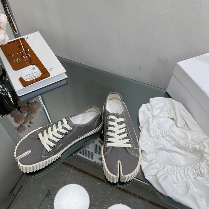 Ma*iso*n Mar*giela MAMA-0158