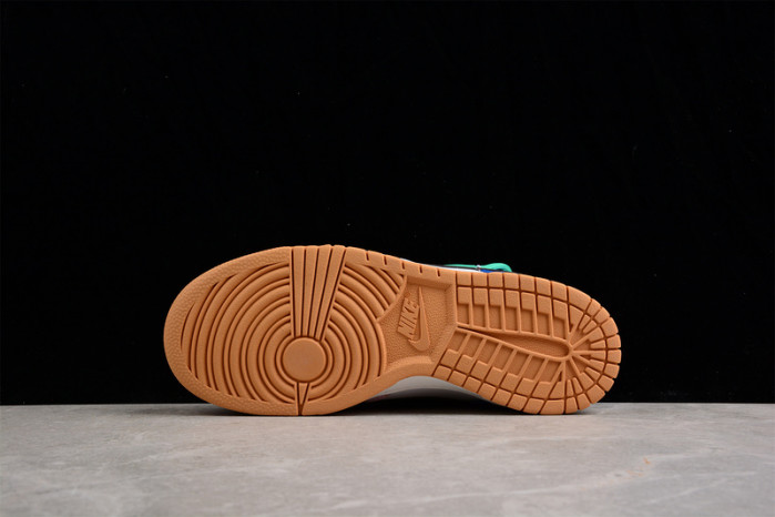 nk dunk low se "free .99" cz2496-100
