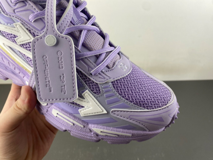 C/O​ SNEAKERS CO-079