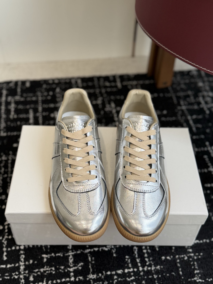 Ma*iso*n Mar*giela MNMA-0219