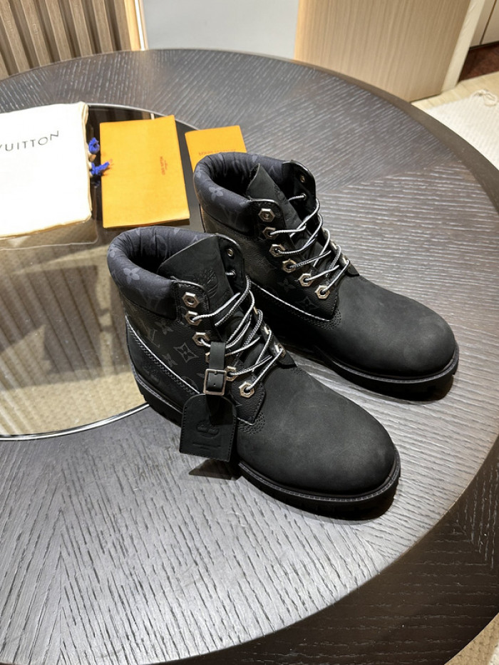 L**V**T* BOOTS LVTBS-008