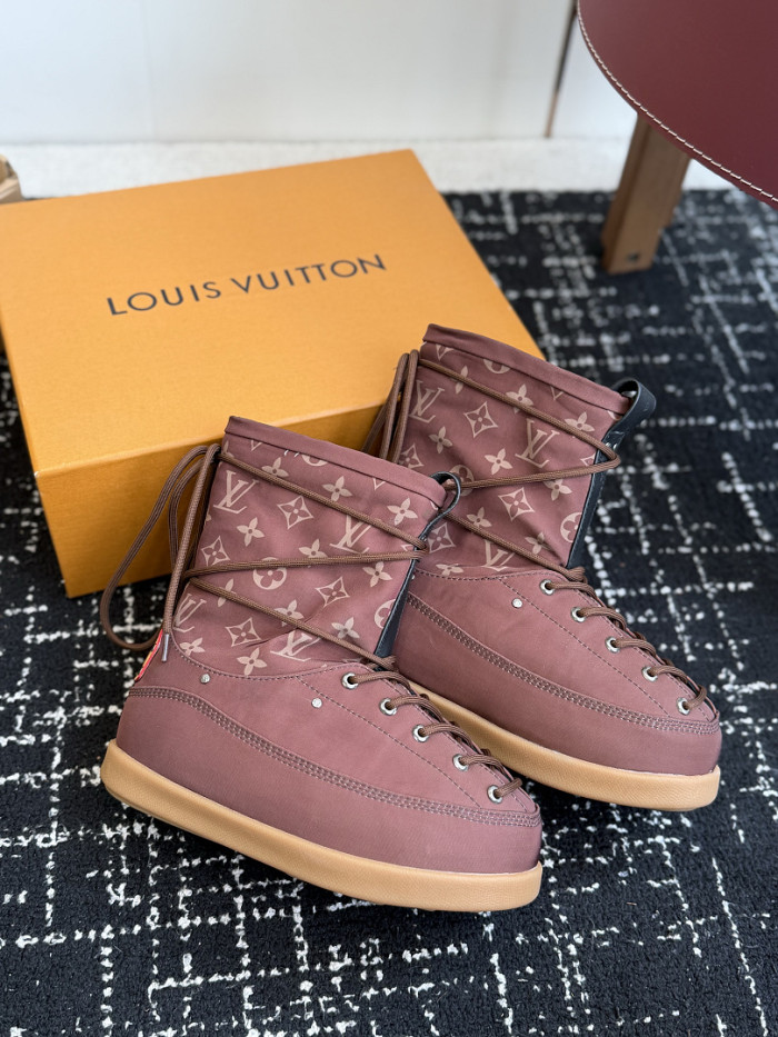 L**V**T* BOOTS LVTBS-070