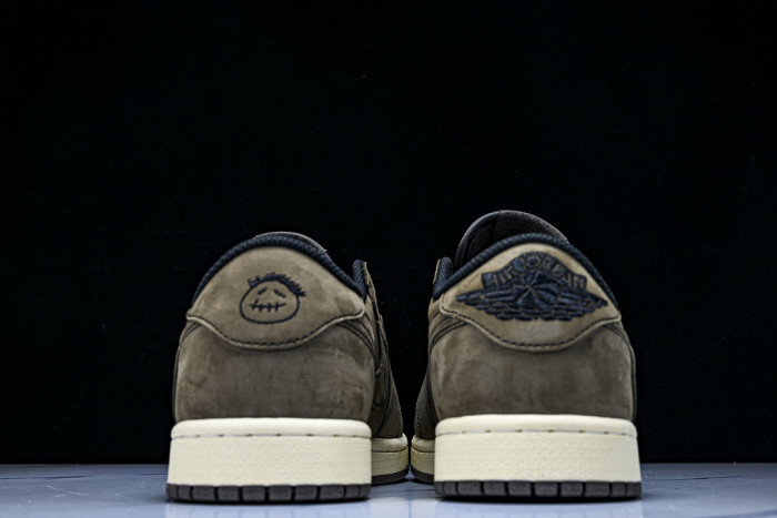 Travis Scott x Air Jordan 1 Low OG DM7866-203