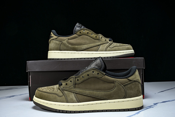 Travis Scott x Air Jordan 1 Low OG DM7866-203