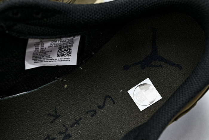 Travis Scott x Air Jordan 1 Low OG DM7866-203
