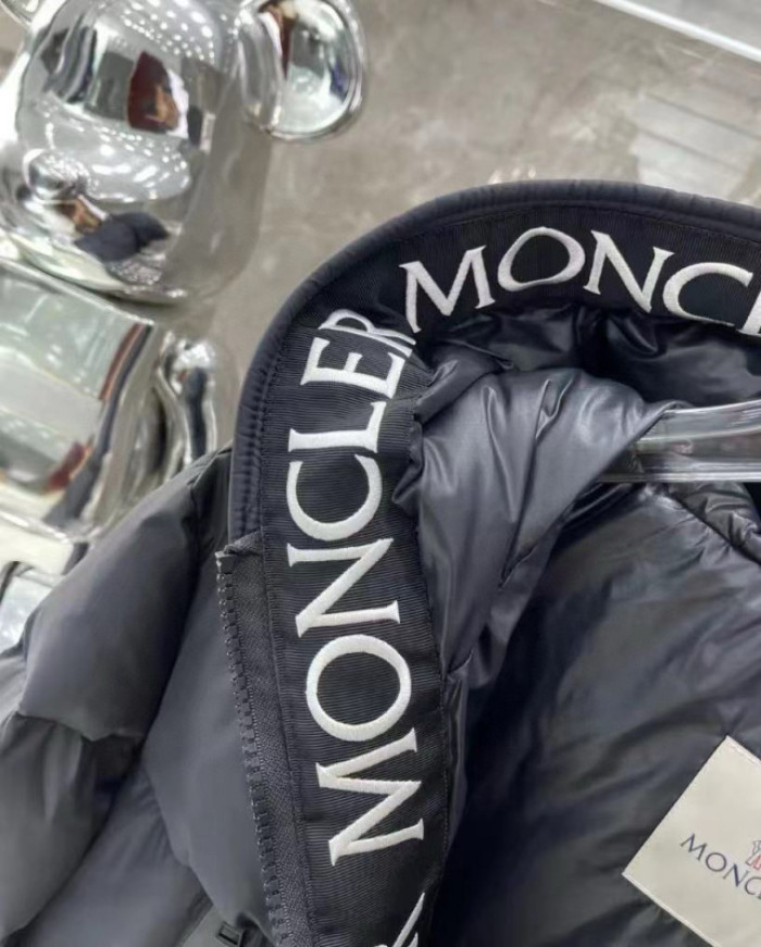 M0NCLER J-017